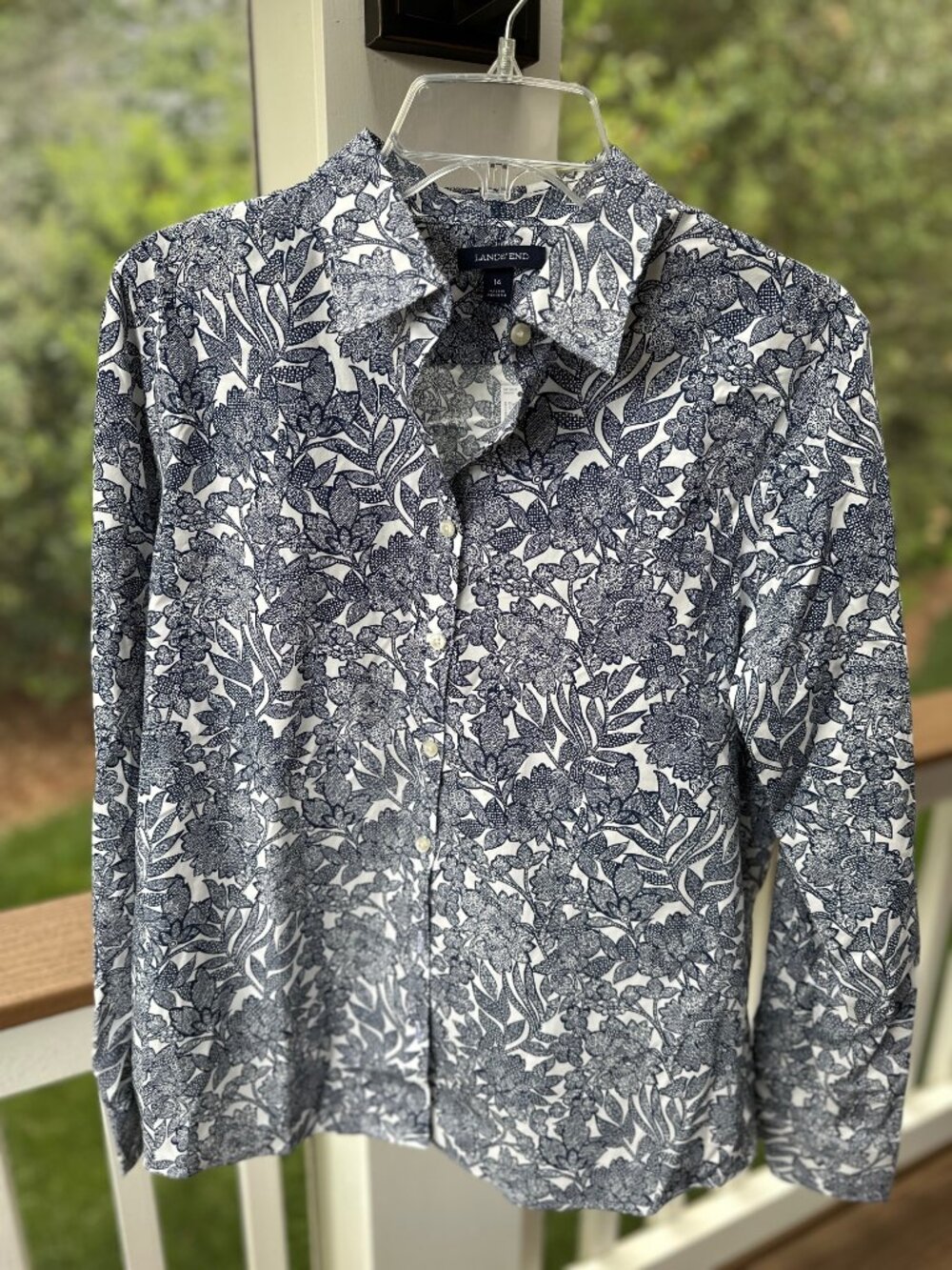 Lands End Womens Cotton Button Front Floral Shirt Navy Blue White Size L(14) NEW